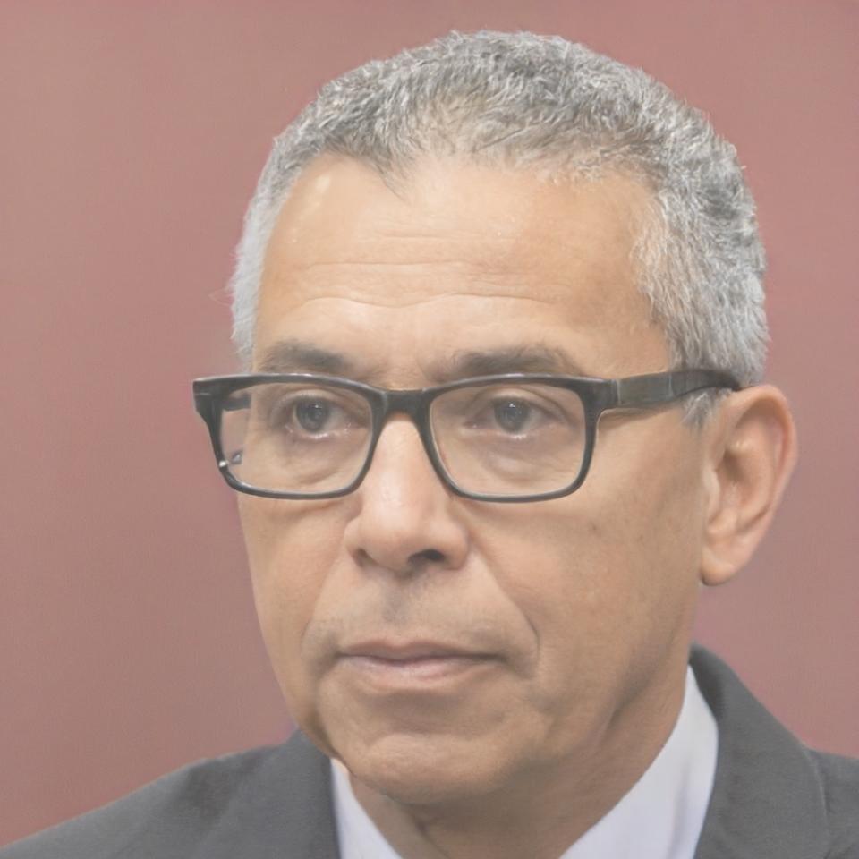 Dr. Severin Lindholm - Mentor für emotionale Intelligenz